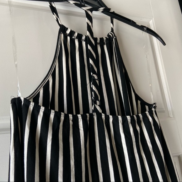 Heart&Hips Striped Halter Maxi Dress - Picture 8 of 8